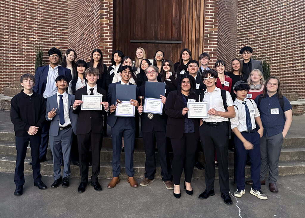 photo of group of students who earned recognition at the Arkansas Model United Nations Conference